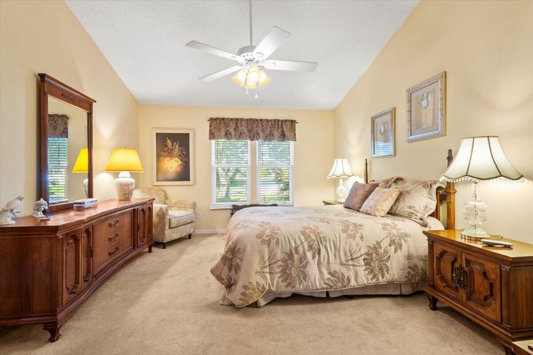 Active With Contract: $400,000 (3 beds, 2 baths, 1546 Square Feet)