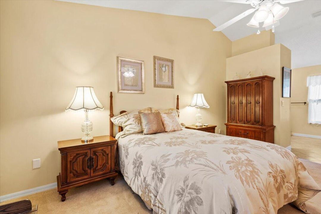 Active With Contract: $400,000 (3 beds, 2 baths, 1546 Square Feet)