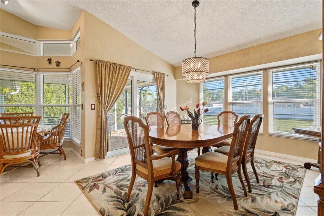 Active With Contract: $400,000 (3 beds, 2 baths, 1546 Square Feet)