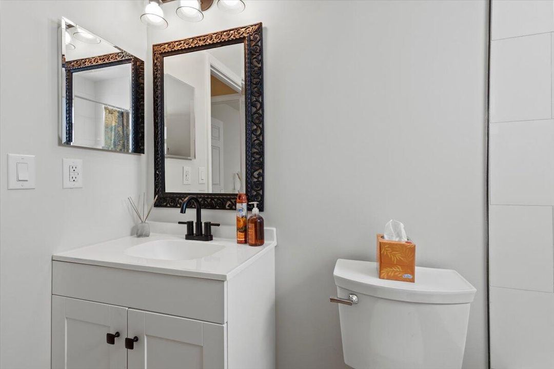 Active With Contract: $400,000 (3 beds, 2 baths, 1546 Square Feet)