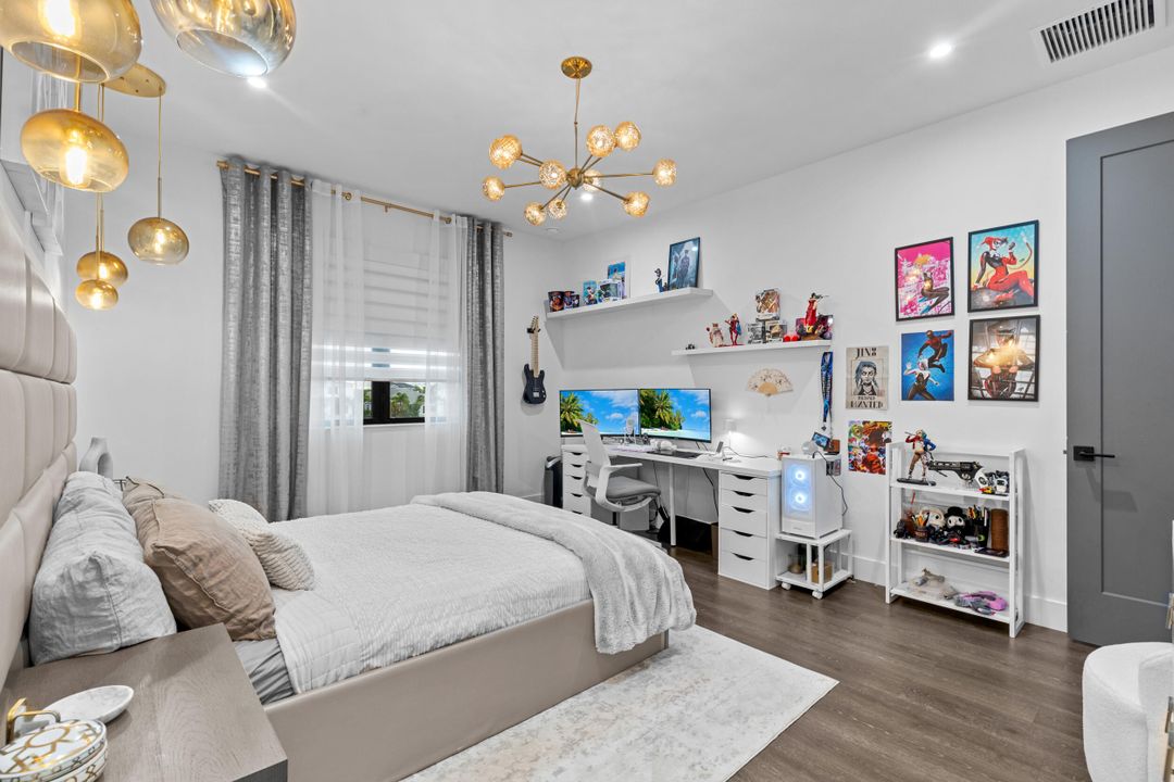 На продажу: $1,895,000 (5 спален, 6 ванн, 4182 Квадратных фут)