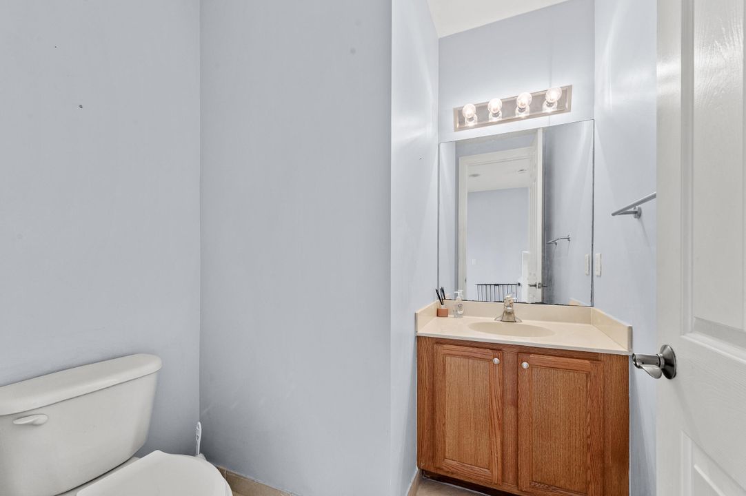 For Sale: $420,000 (4 beds, 3 baths, 2215 Square Feet)