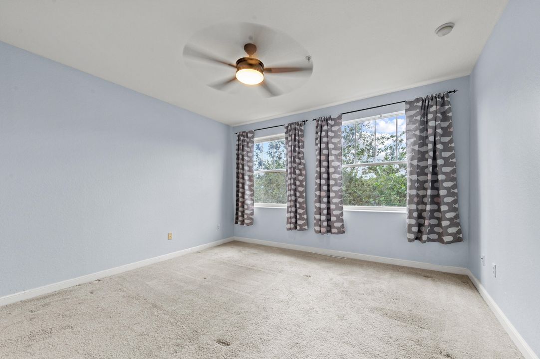 For Sale: $420,000 (4 beds, 3 baths, 2215 Square Feet)