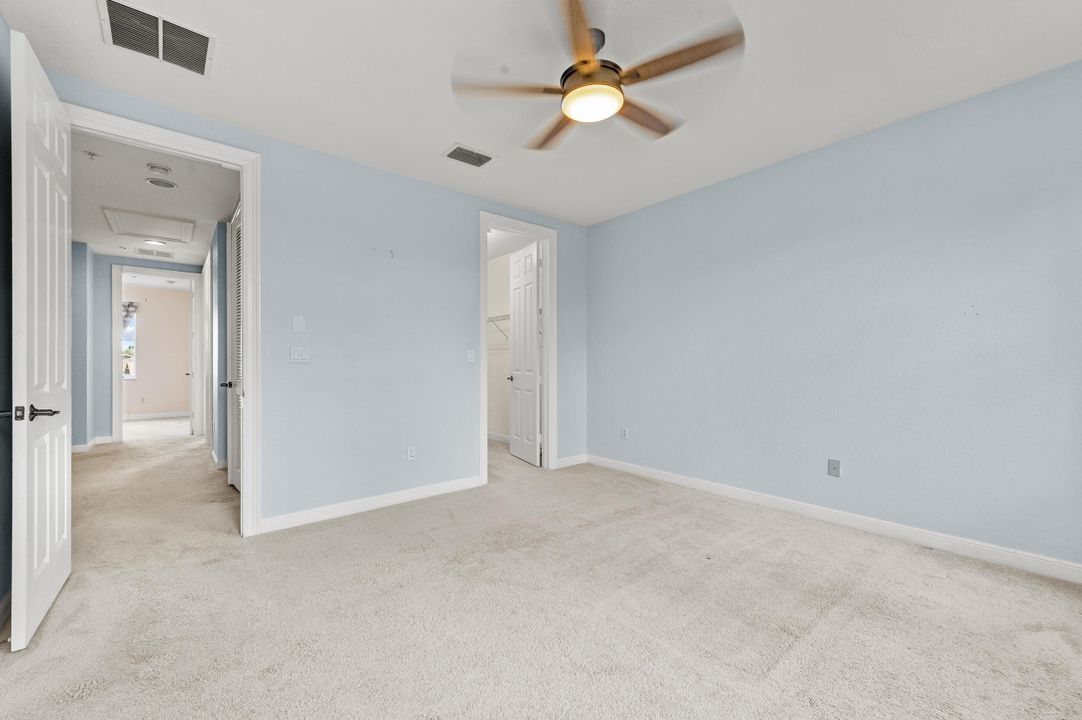 For Sale: $420,000 (4 beds, 3 baths, 2215 Square Feet)