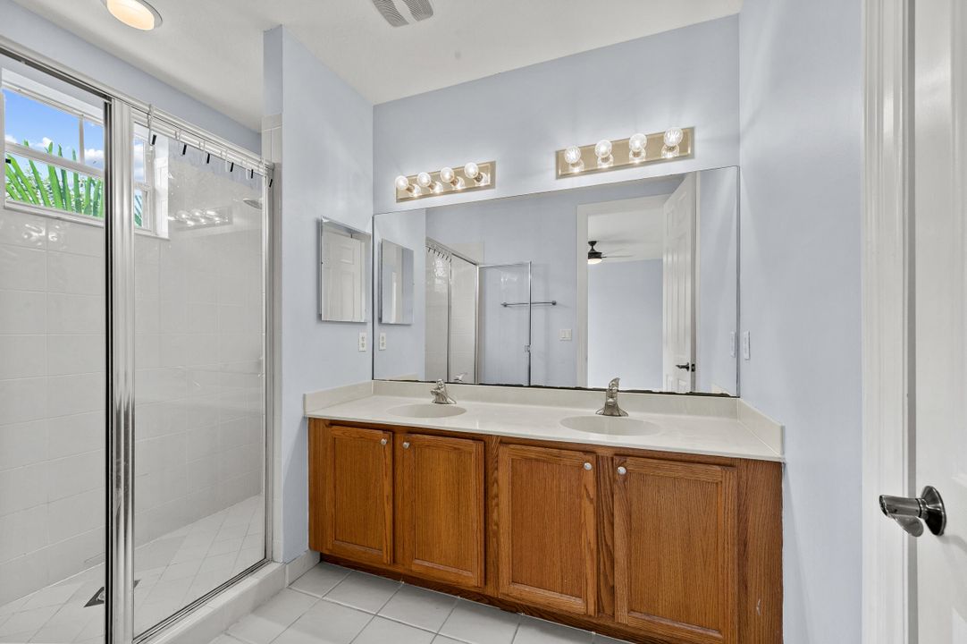 For Sale: $420,000 (4 beds, 3 baths, 2215 Square Feet)