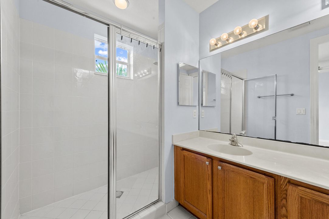 For Sale: $420,000 (4 beds, 3 baths, 2215 Square Feet)