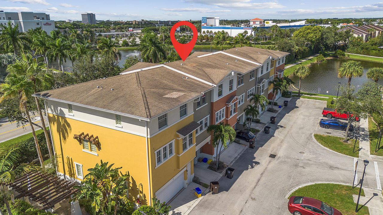 For Sale: $420,000 (4 beds, 3 baths, 2215 Square Feet)