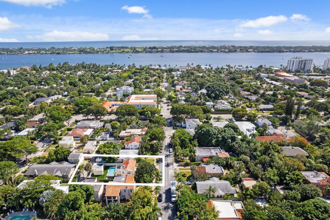 For Sale: $1,495,000 (3 beds, 2 baths, 2104 Square Feet)