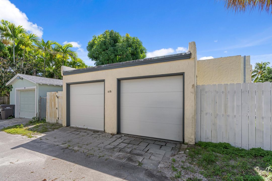 For Sale: $1,495,000 (3 beds, 2 baths, 2104 Square Feet)