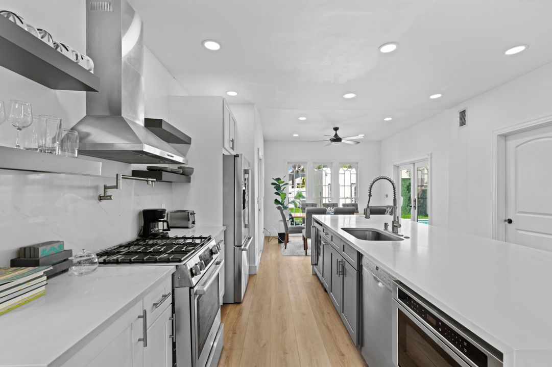 For Sale: $1,495,000 (3 beds, 2 baths, 2104 Square Feet)