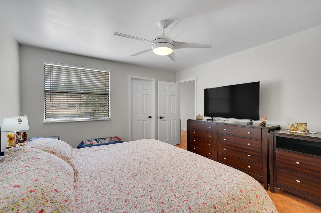 合同活跃: $539,000 (4 贝兹, 2 浴室, 2276 平方英尺)