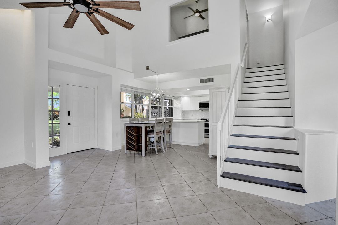 For Sale: $385,000 (3 beds, 2 baths, 1284 Square Feet)