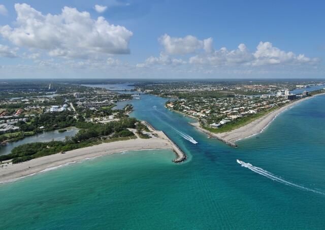 待售: $329,000 (2 贝兹, 2 浴室, 1176 平方英尺)