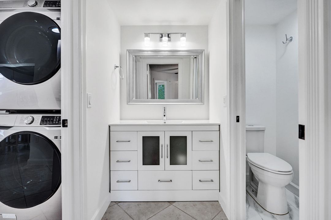 For Sale: $385,000 (3 beds, 2 baths, 1284 Square Feet)