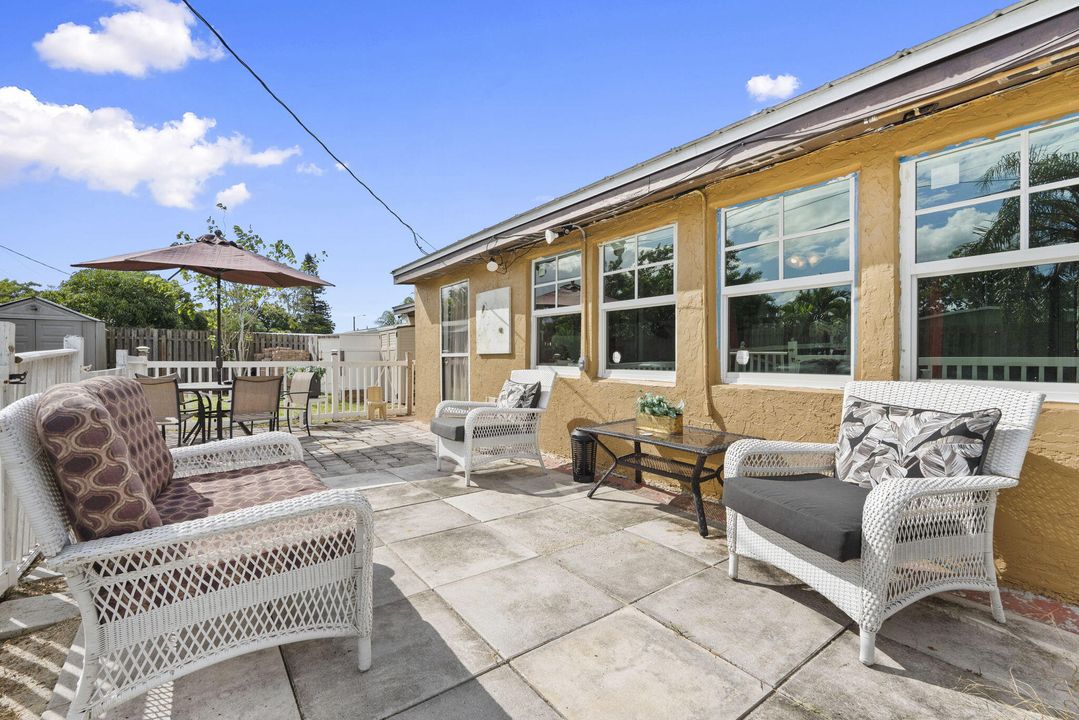 На продажу: $315,000 (3 спален, 2 ванн, 1557 Квадратных фут)