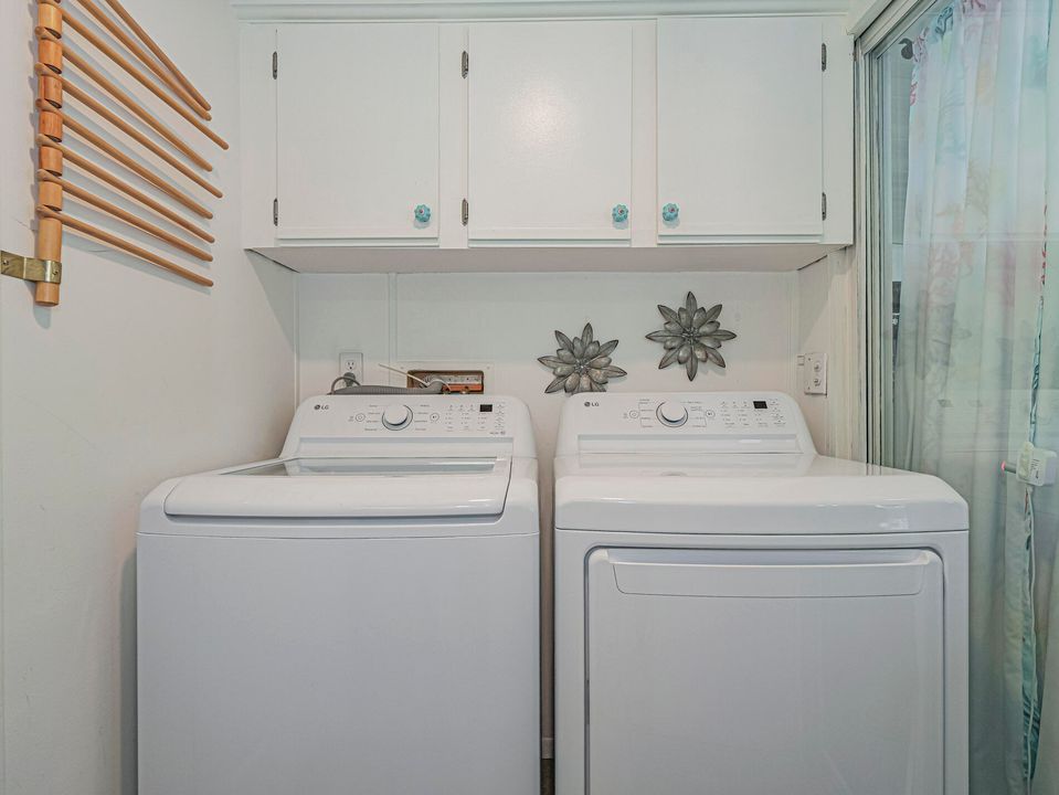 待售: $264,000 (2 贝兹, 2 浴室, 1146 平方英尺)