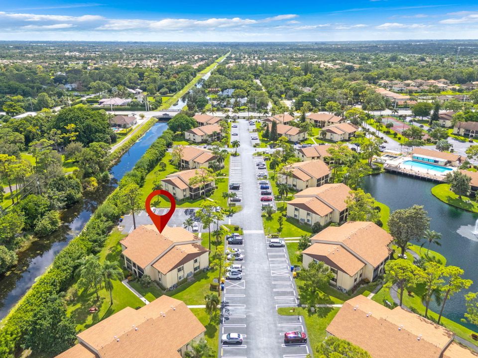 Под контрактом: $154,100 (2 спален, 1 ванн, 818 Квадратных фут)