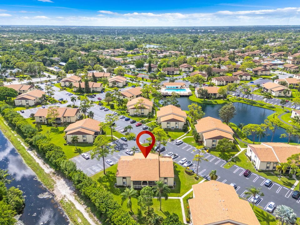 Под контрактом: $154,100 (2 спален, 1 ванн, 818 Квадратных фут)