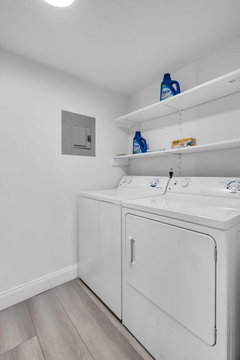 Под контрактом: $154,100 (2 спален, 1 ванн, 818 Квадратных фут)