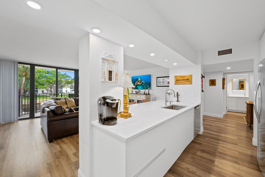 待售: $499,999 (2 贝兹, 2 浴室, 1420 平方英尺)