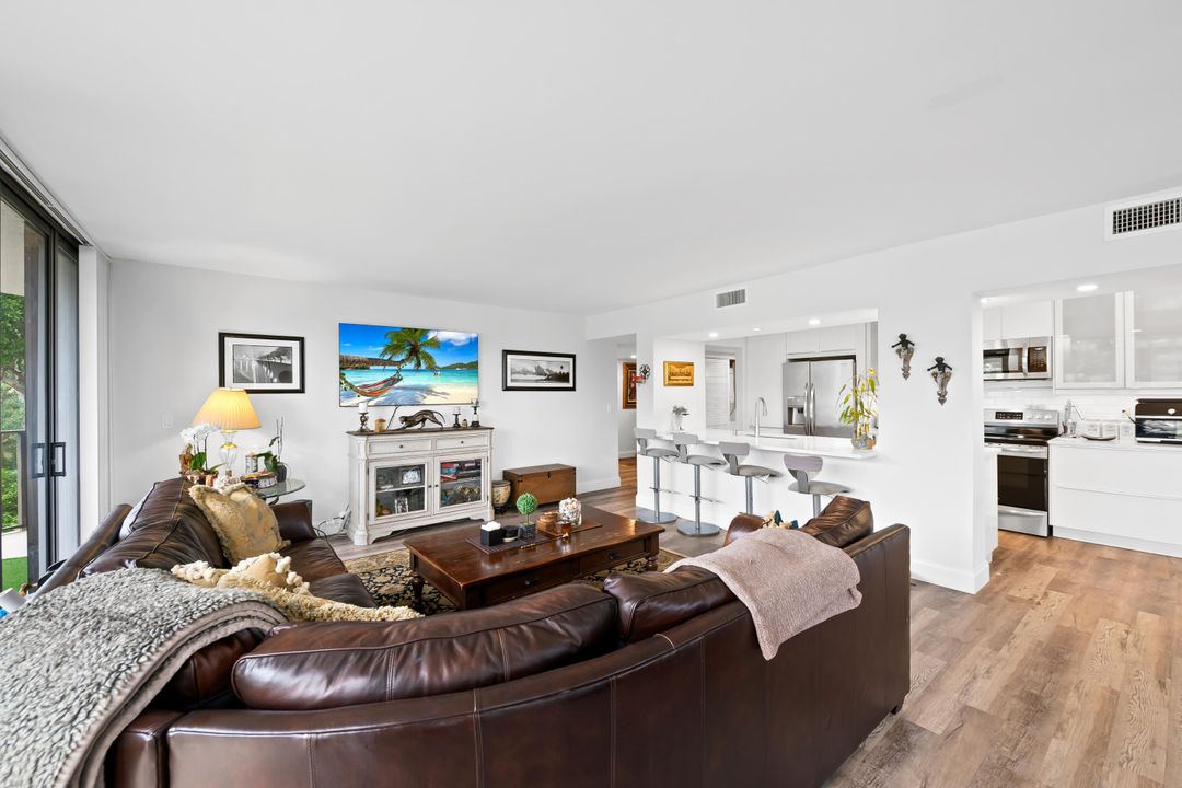 待售: $499,999 (2 贝兹, 2 浴室, 1420 平方英尺)