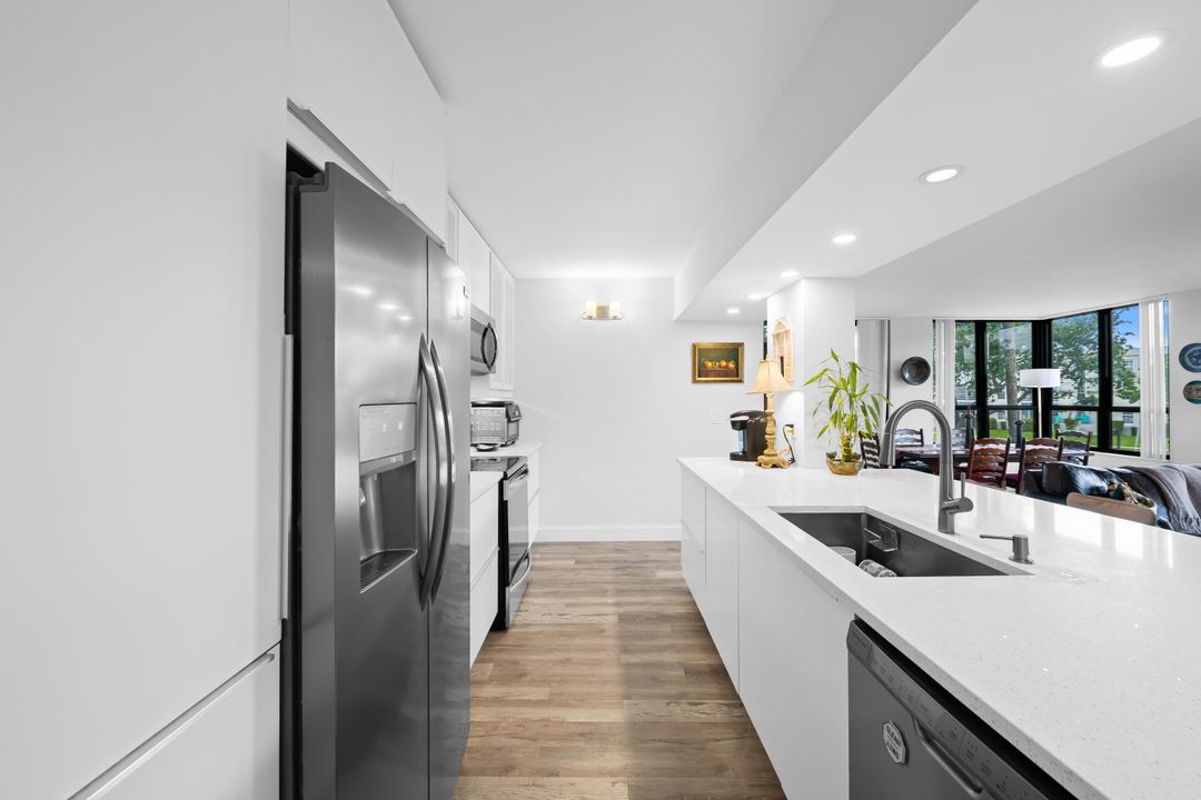 待售: $499,999 (2 贝兹, 2 浴室, 1420 平方英尺)