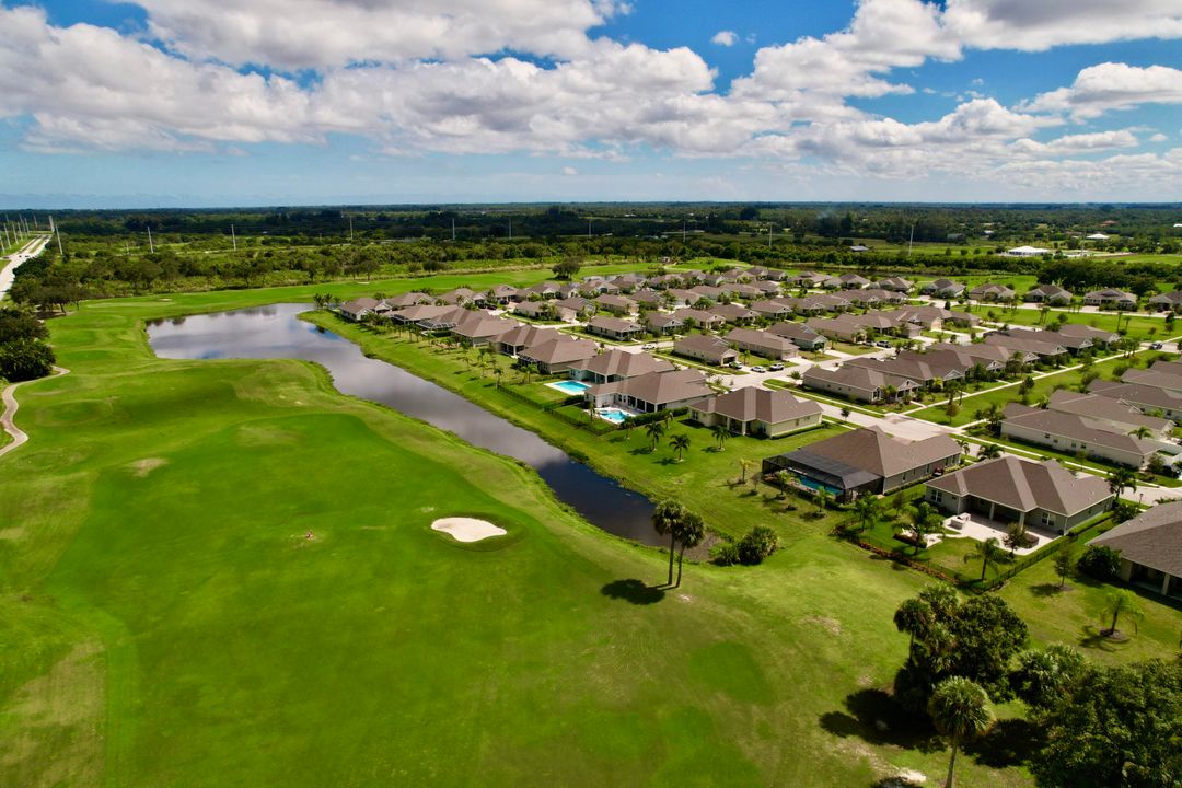 待售: $424,900 (4 贝兹, 2 浴室, 2076 平方英尺)