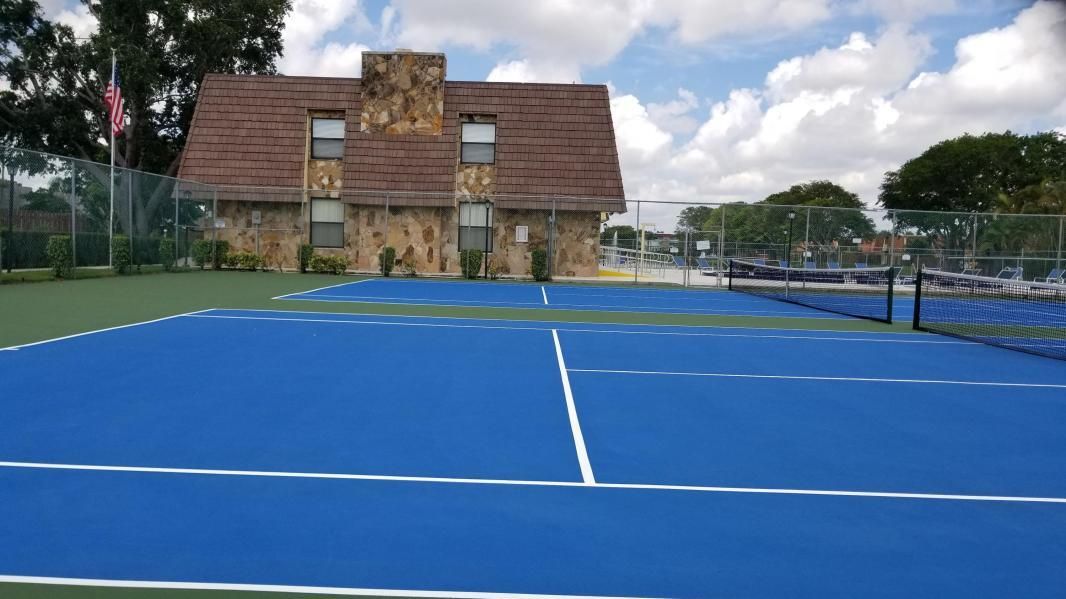 For Sale: $269,999 (2 beds, 2 baths, 1102 Square Feet)