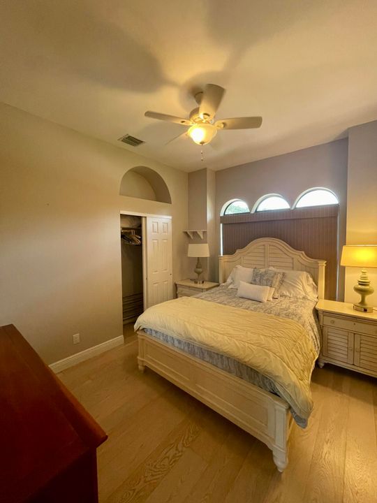 For Rent: $6,500 (2 beds, 1 baths, 1000 Square Feet)