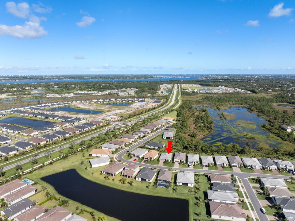 For Sale: $489,000 (3 beds, 2 baths, 1695 Square Feet)