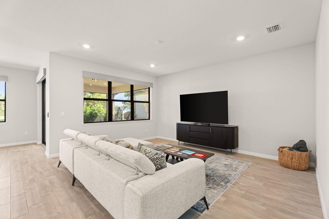 For Sale: $489,000 (3 beds, 2 baths, 1695 Square Feet)