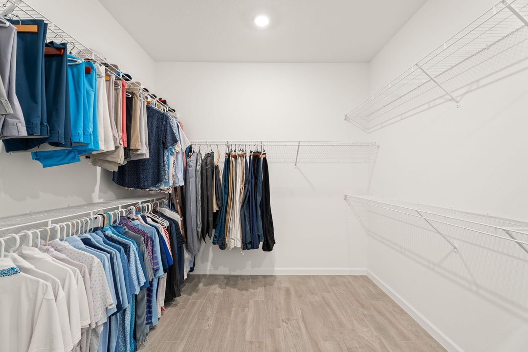 For Sale: $489,000 (3 beds, 2 baths, 1695 Square Feet)