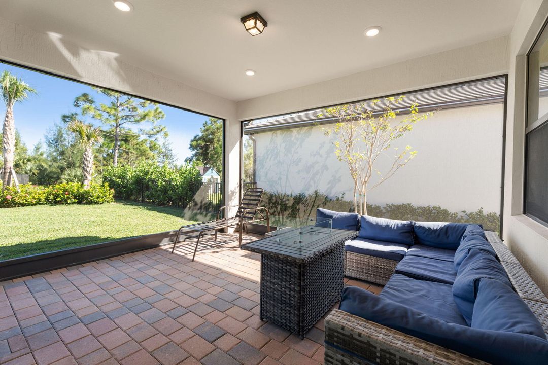 For Sale: $489,000 (3 beds, 2 baths, 1695 Square Feet)