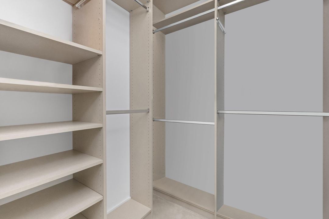 For Sale: $1,595,000 (3 beds, 3 baths, 2877 Square Feet)