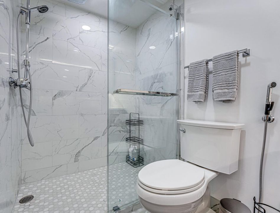 For Rent: $3,600 (2 beds, 2 baths, 1121 Square Feet)