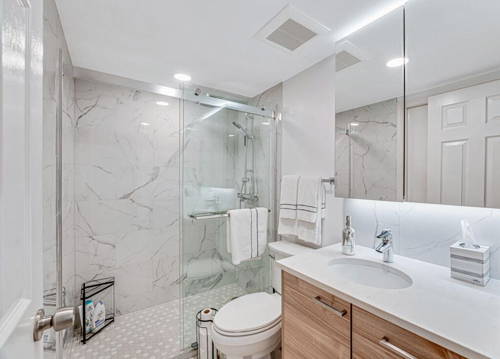 For Rent: $3,600 (2 beds, 2 baths, 1121 Square Feet)