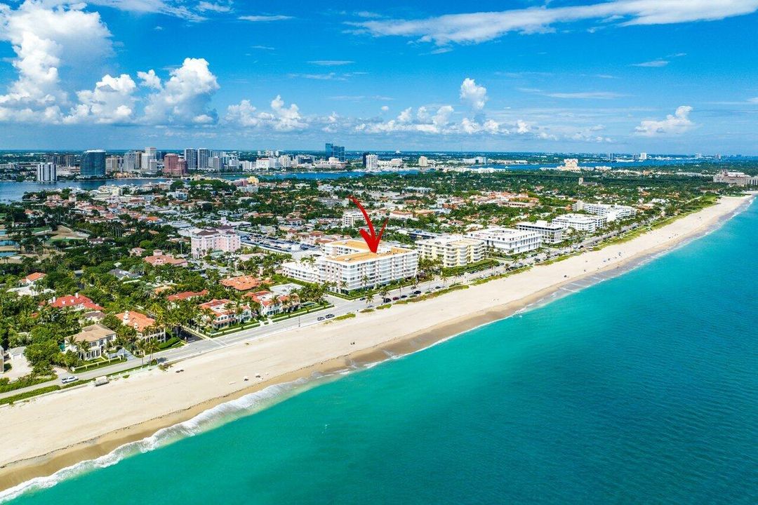 For Sale: $4,595,000 (2 beds, 2 baths, 1717 Square Feet)