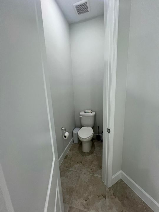 For Sale: $899,000 (4 beds, 4 baths, 3172 Square Feet)