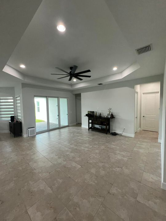 For Sale: $899,000 (4 beds, 4 baths, 3172 Square Feet)