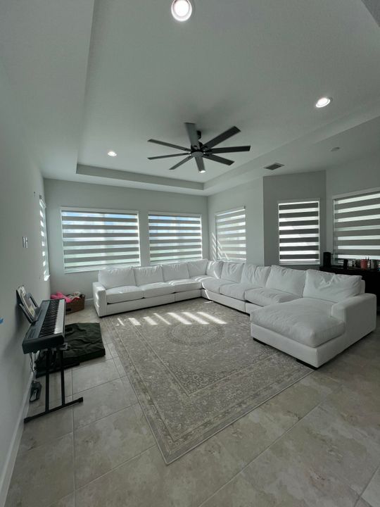 For Sale: $899,000 (4 beds, 4 baths, 3172 Square Feet)