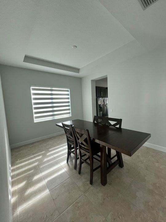 For Sale: $899,000 (4 beds, 4 baths, 3172 Square Feet)