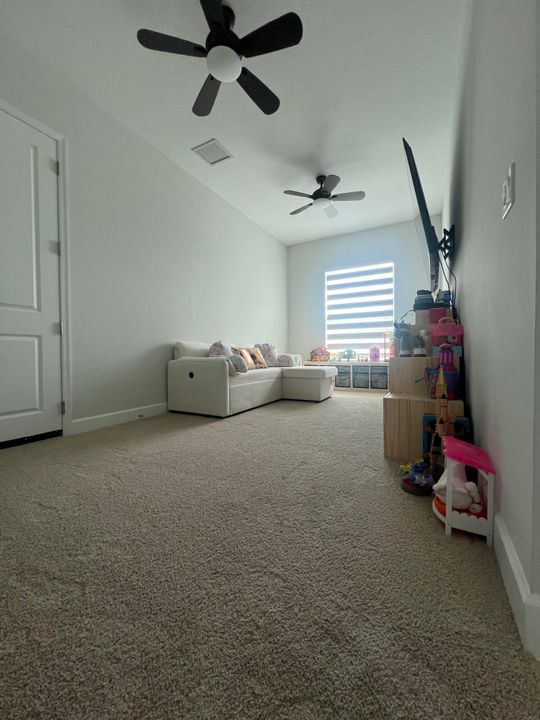 For Sale: $899,000 (4 beds, 4 baths, 3172 Square Feet)