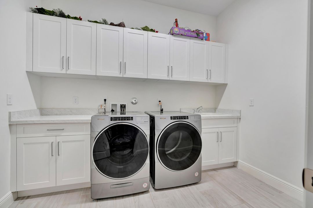 En Venta: $1,550,000 (4 camas, 4 baños, 3993 Pies cuadrados)