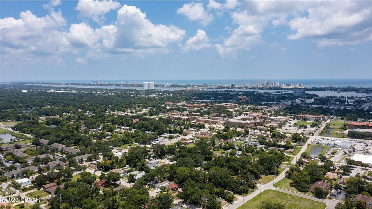 待售: $325,000 (0 贝兹, 0 浴室, 1887 平方英尺)