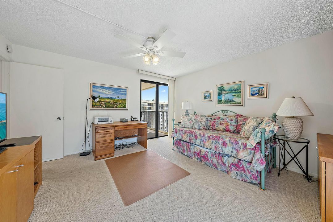 For Sale: $699,000 (2 beds, 2 baths, 1270 Square Feet)