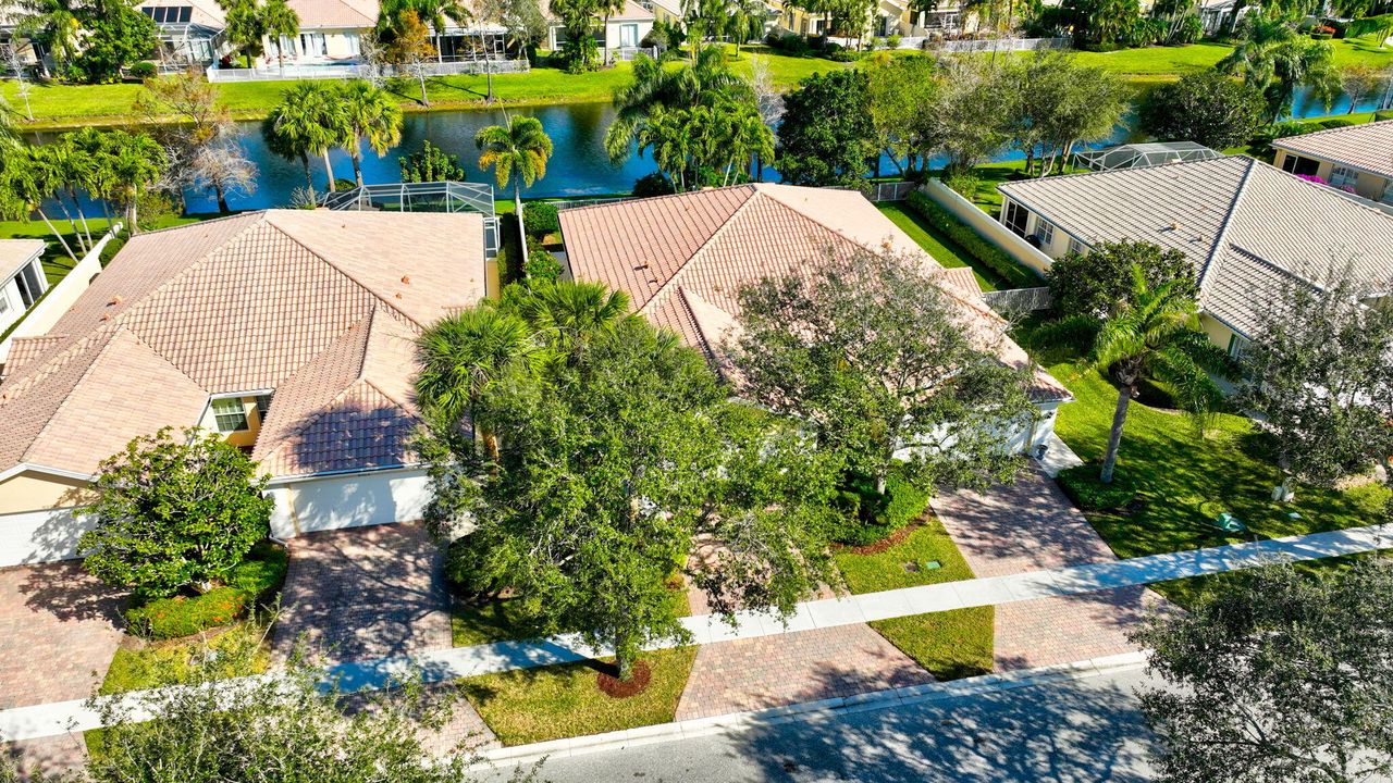 В аренду: $3,200 (2 спален, 2 ванн, 1680 Квадратных фут)