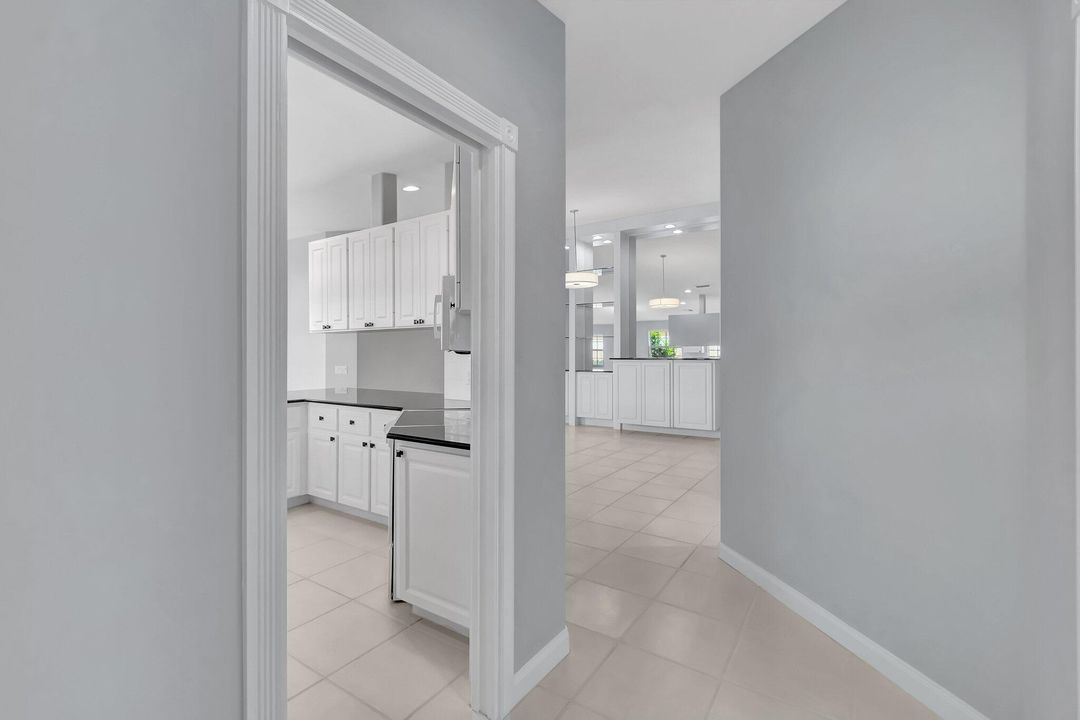 В аренду: $3,200 (2 спален, 2 ванн, 1680 Квадратных фут)