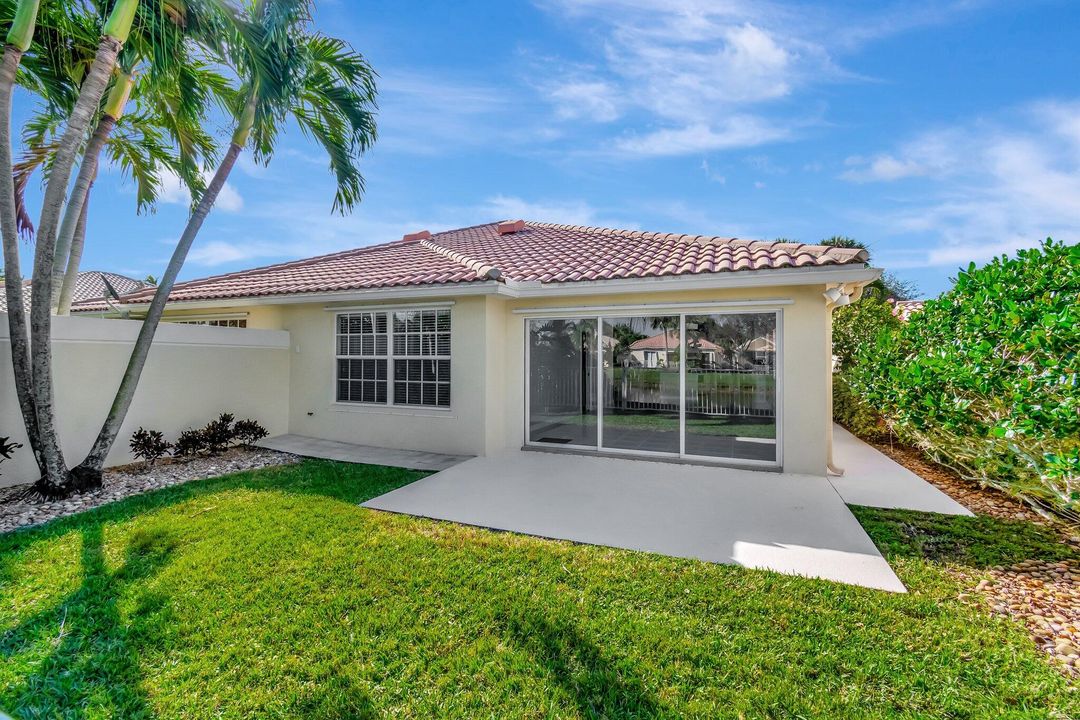 В аренду: $3,200 (2 спален, 2 ванн, 1680 Квадратных фут)