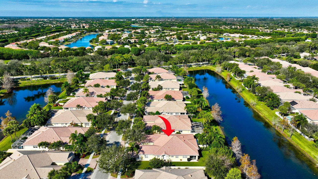 В аренду: $3,200 (2 спален, 2 ванн, 1680 Квадратных фут)