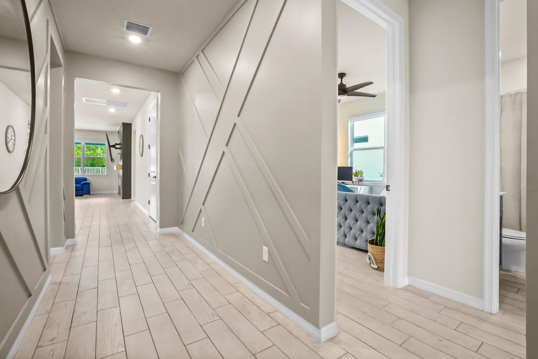 Под контрактом: $749,900 (3 спален, 2 ванн, 1979 Квадратных фут)